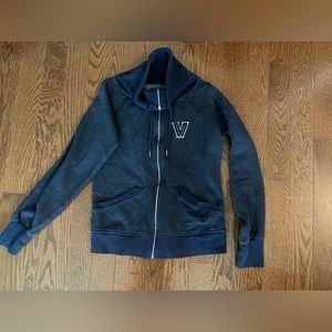 Villanova women’s zip up